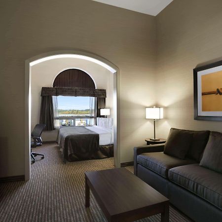 Hotel Ramada By Wyndham Conklin Esterno foto