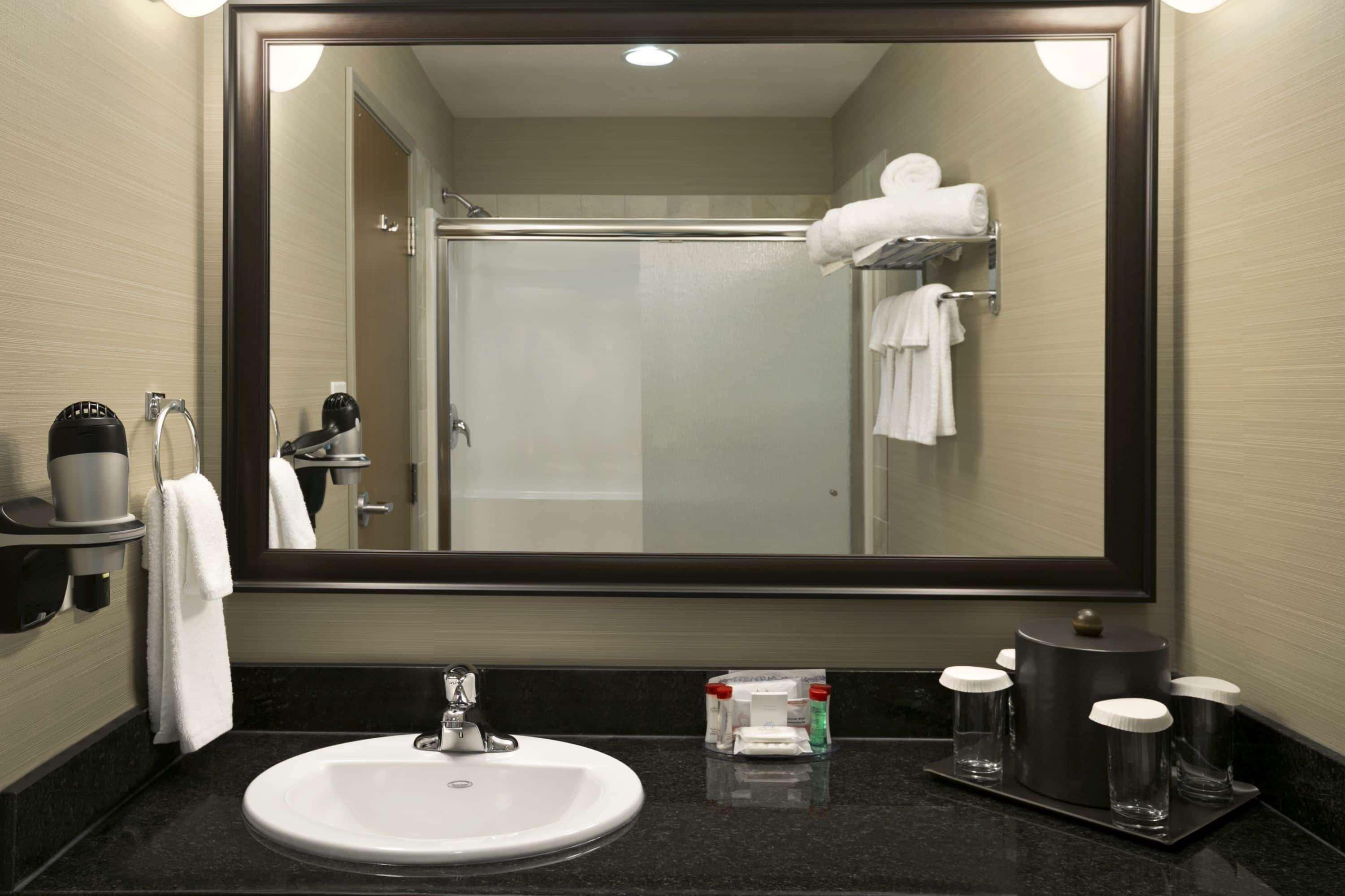 Hotel Ramada By Wyndham Conklin Esterno foto